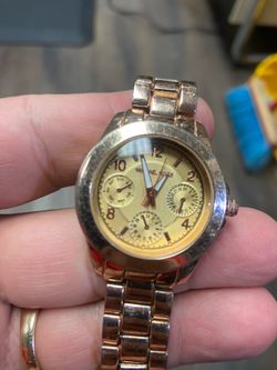 Ladies, Michael Kors rose gold watch