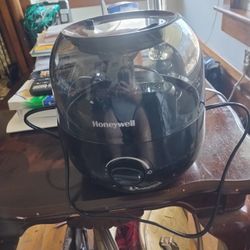 Brand New Honeywell Humidifier Never Been Used $20 Bucks