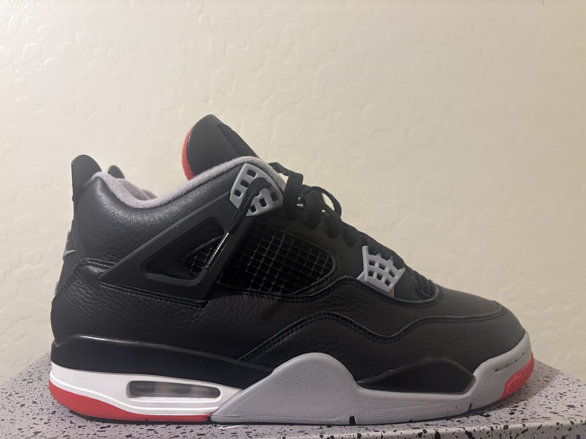 Jordan 4 Retro
