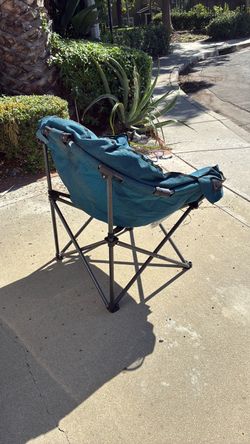Large Padded Folding Chair