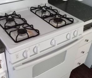 GE stove gas
