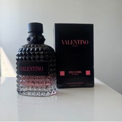 Uomo Born in Roma Intense Eau de Parfum spray 3.4 oz