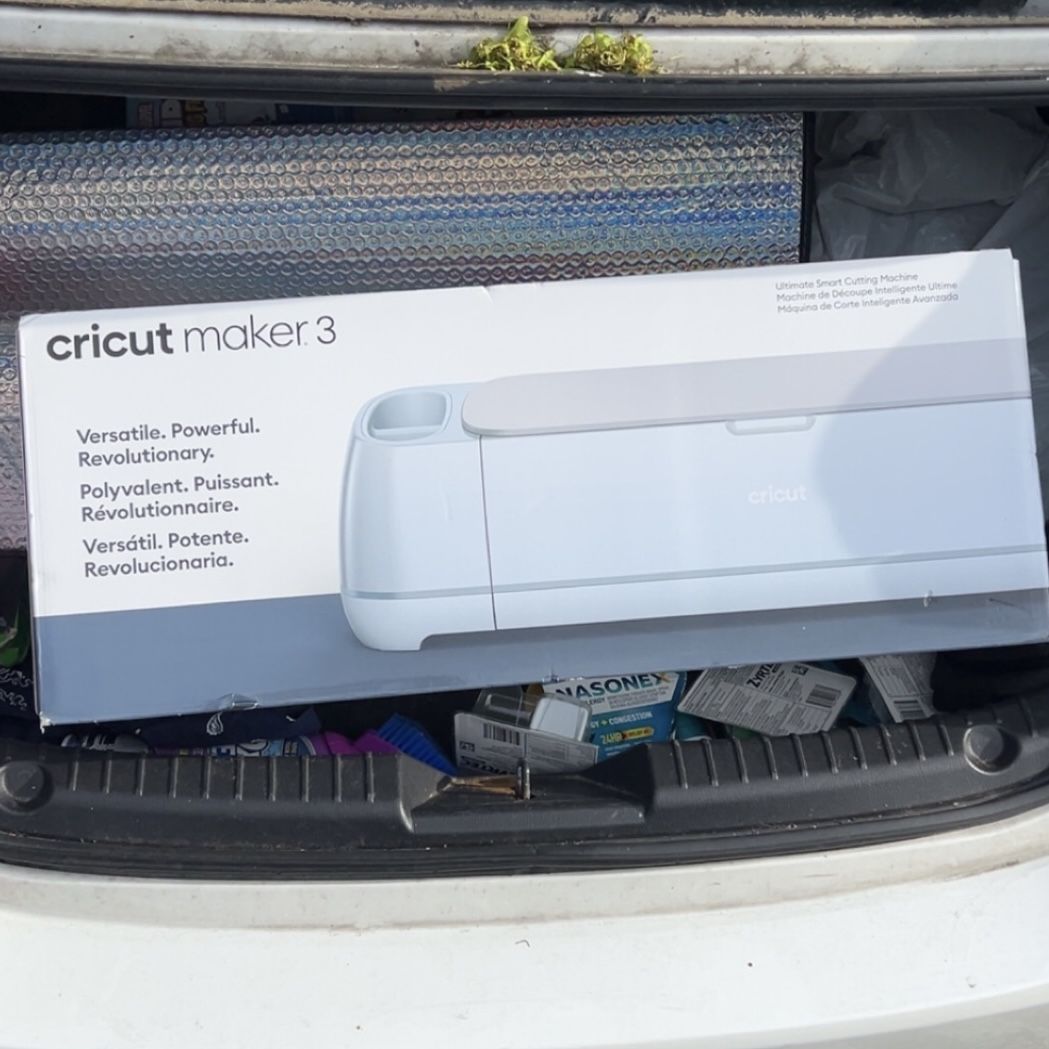 Cricut Maker 3 Cheap Brand New