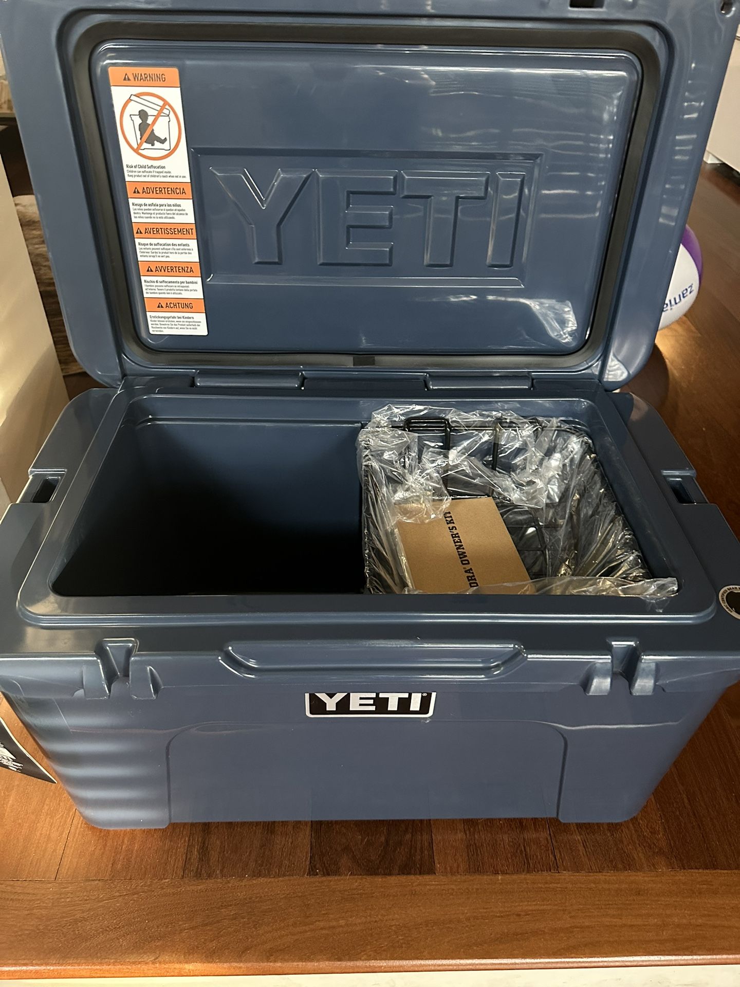 Yeti Cooler for Sale in Hialeah, FL - OfferUp