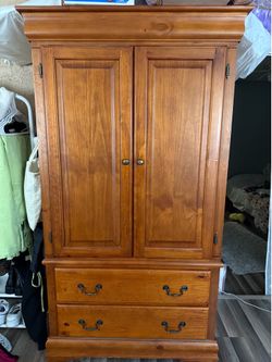 Wood cabinet