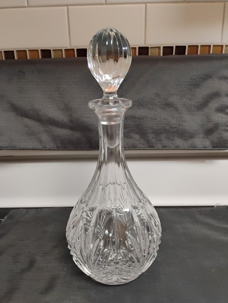 Elegant Wine Decanter- Vintage