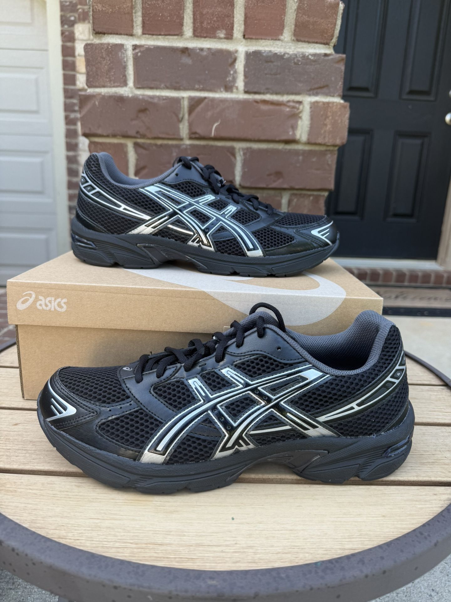 ASICS 1130 10.5 New