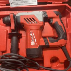 Milwaukee 1-1/8 in. Corded SDS-Plus Rotary Hammer
