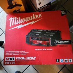 Milwaukee Radio 