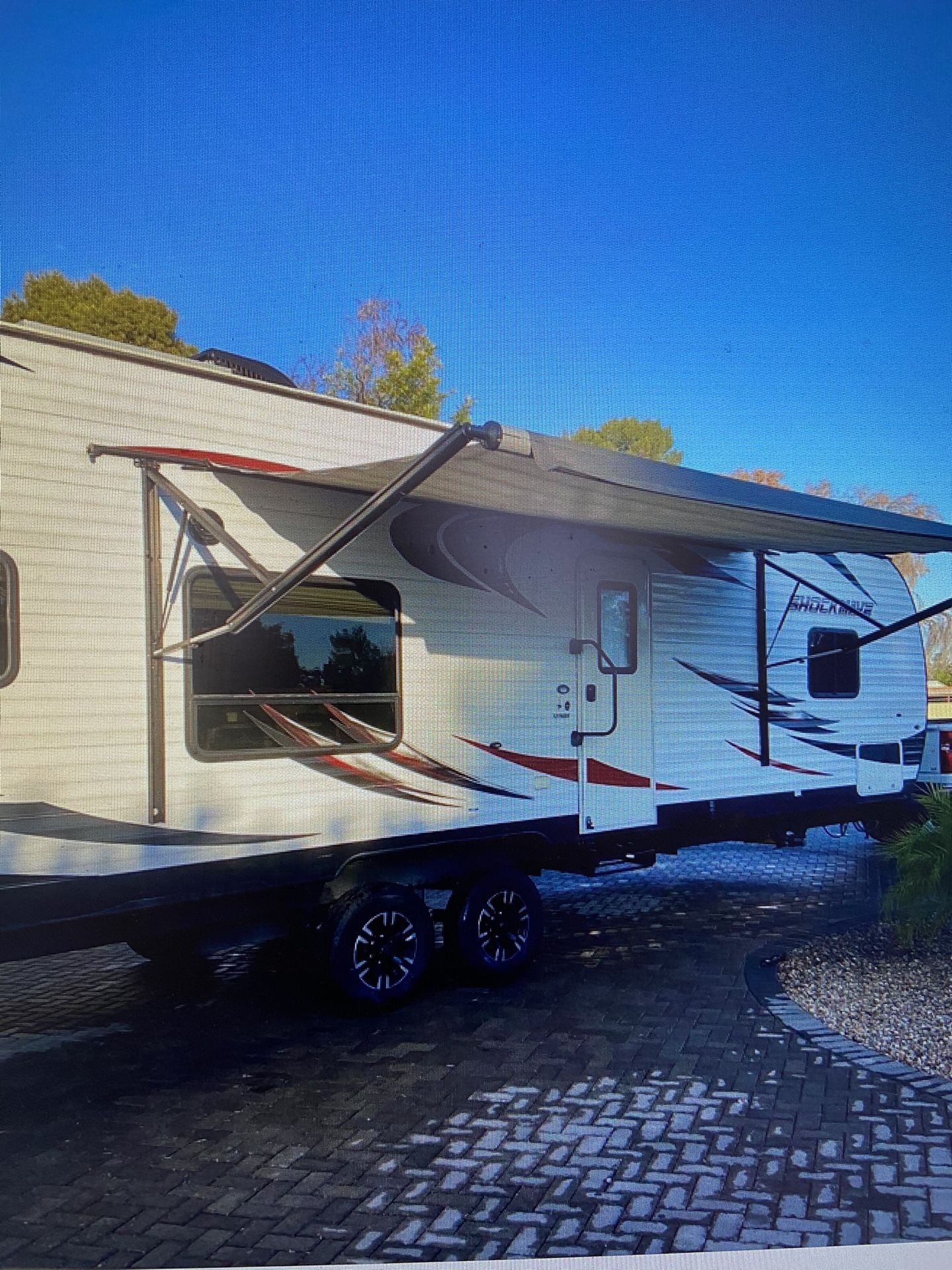 2017 Forest river Shockwave 27rqdx