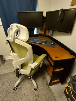 Computer monitor setup