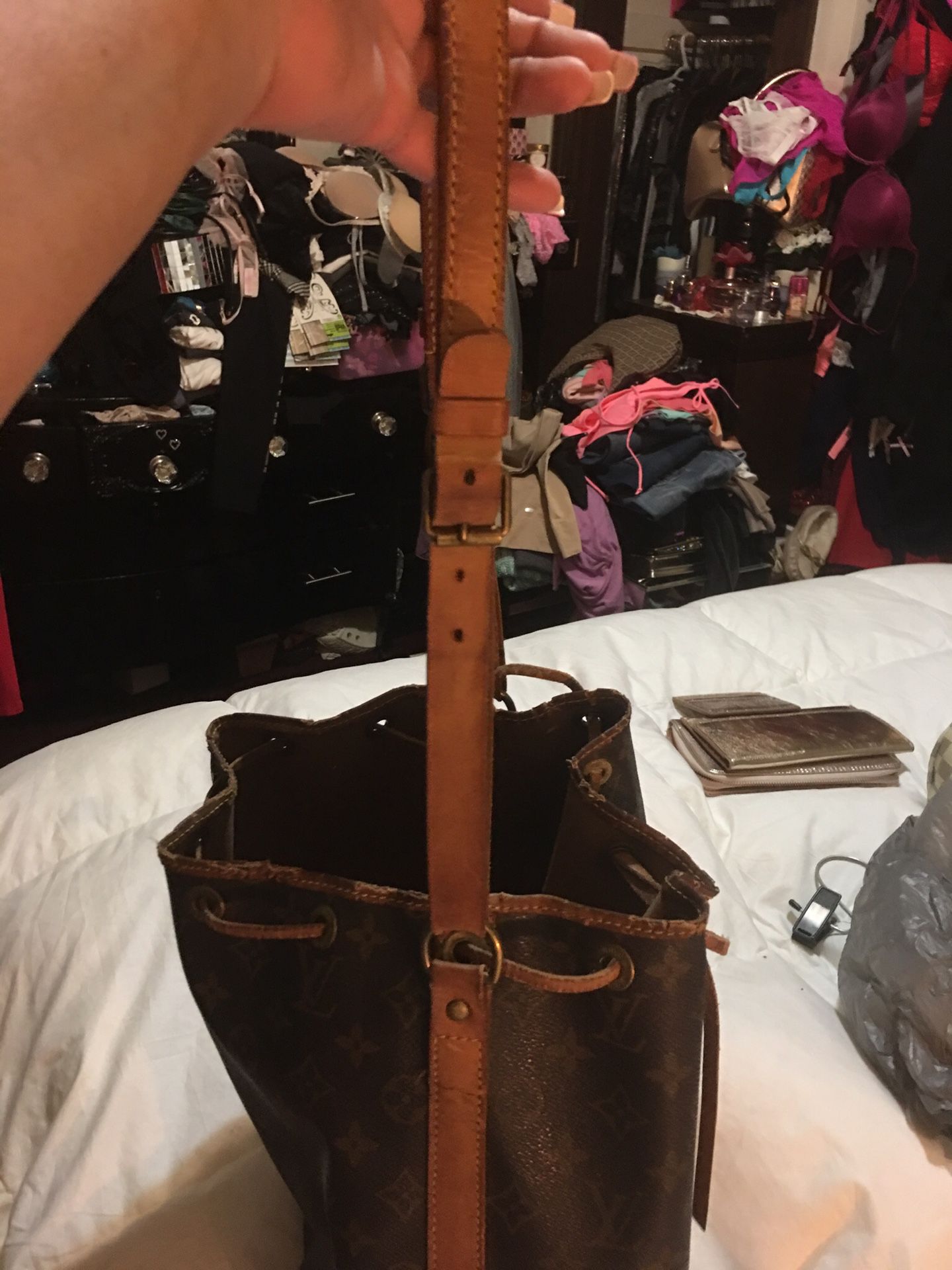 Louis Vuitton Bag Best Offer for Sale in Chelsea, MA - OfferUp