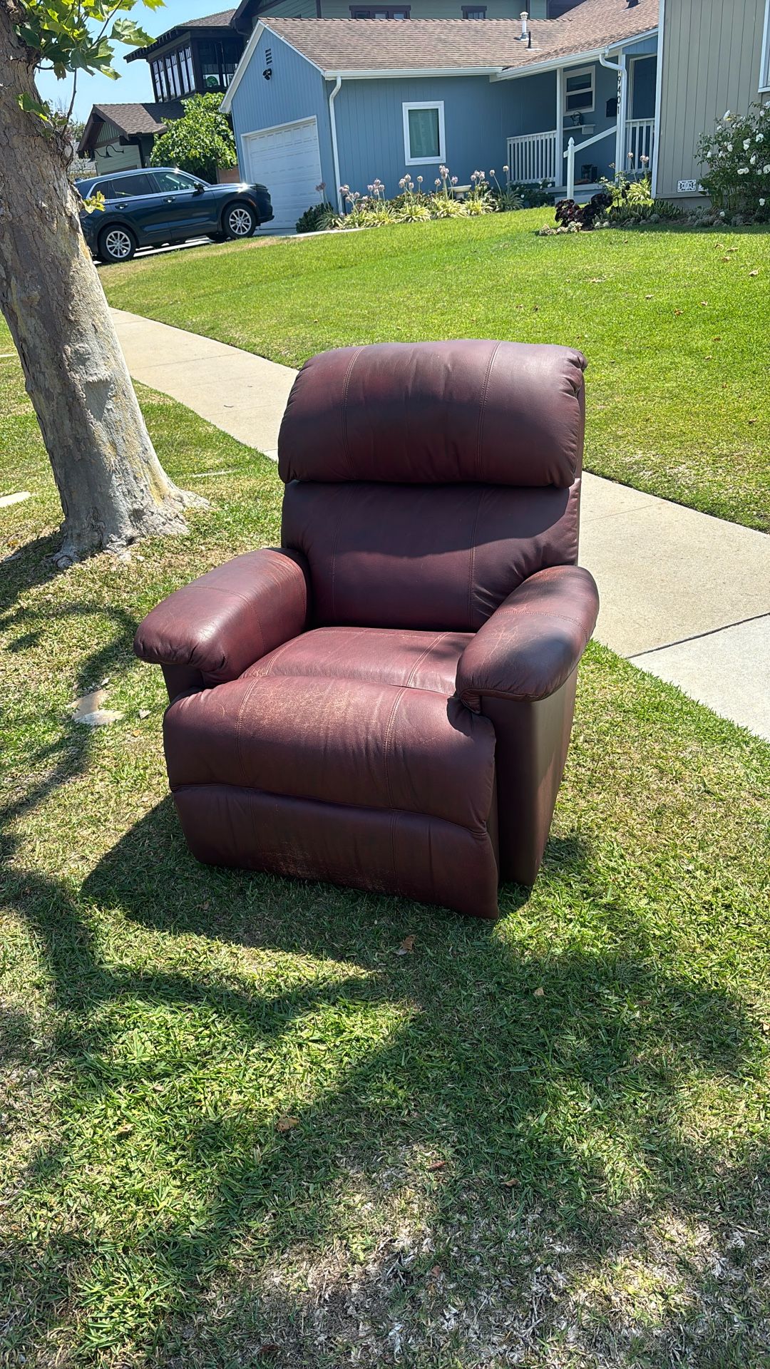Free Recliner