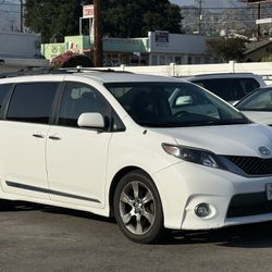 2014 Toyota Sienna
