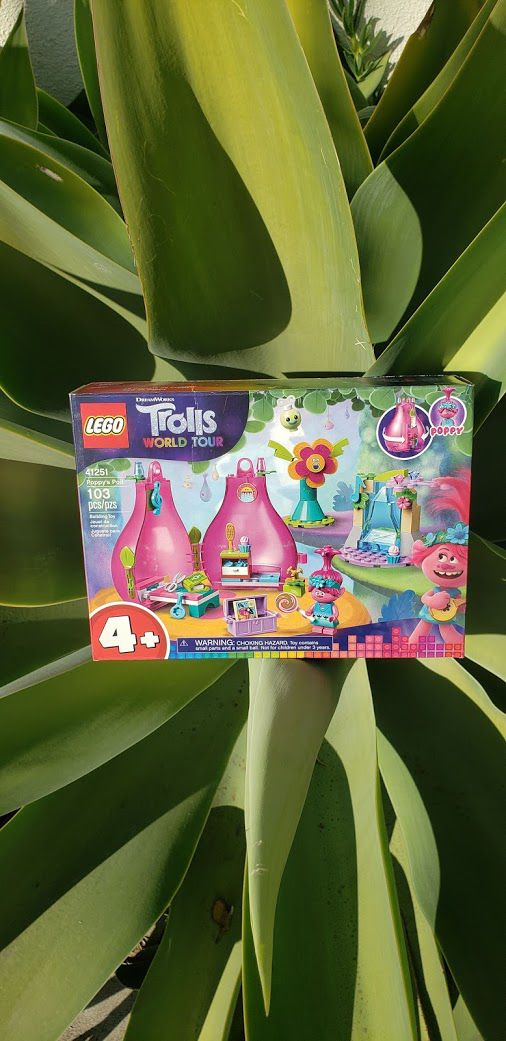 New SEALED LEGO Trolls World Tour Poppy's Pod Playhouse Building set Easter Basket GIFT 103 Pieces $15 Comes from a pet-free and smoke-free home. NEW