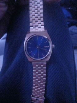 Nixon timeless watch