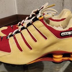 NIKE SHOX WOMEN 8