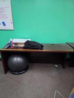 Large desk