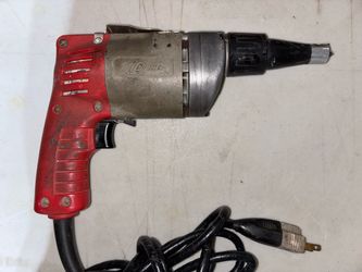 Milwaukee Heavy Duty Corded Screw Shooter