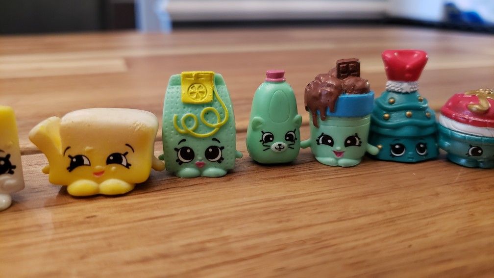 Shopkins Mini Figurine Collection 48 Pieces