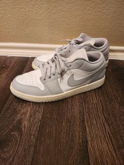 Gently Used Nike Jordan 1's, @ A Great Price