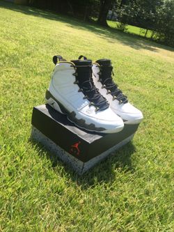 Air Jordan Retro 9 "Statue" Size 11 With Replacement Box