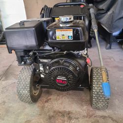 HONDA COMMERCIAL PRESSURE WASHER 4000PSI 4GPM 