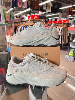 Adidas Yeezy Boost 700 Salt