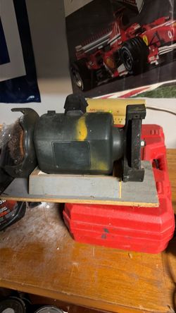 Bench grinder