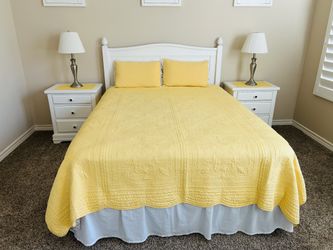 Queen Bedroom Set