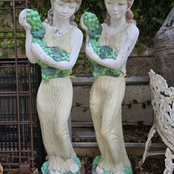 Garden Statue (Pair)