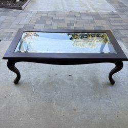 Traditional Solid Oak Coffee table With Glass Top