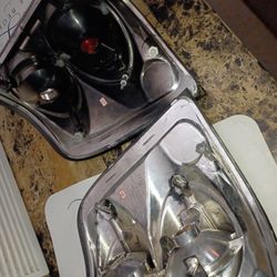 Back Lights For A Ford Expedition 04/05