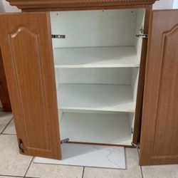 Un Gabinete De Pared 