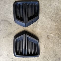 2023 Chevy Colorado OE bezzels