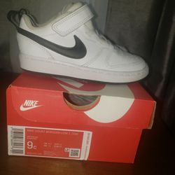 Nike toddler shoes