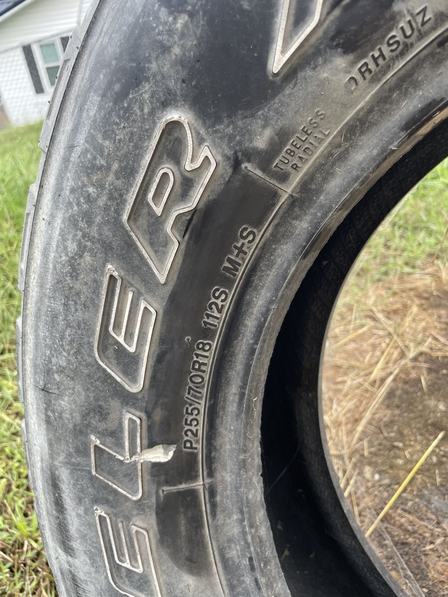 Full Set Of Bridgestone 18” Tires.(P255/70R18)