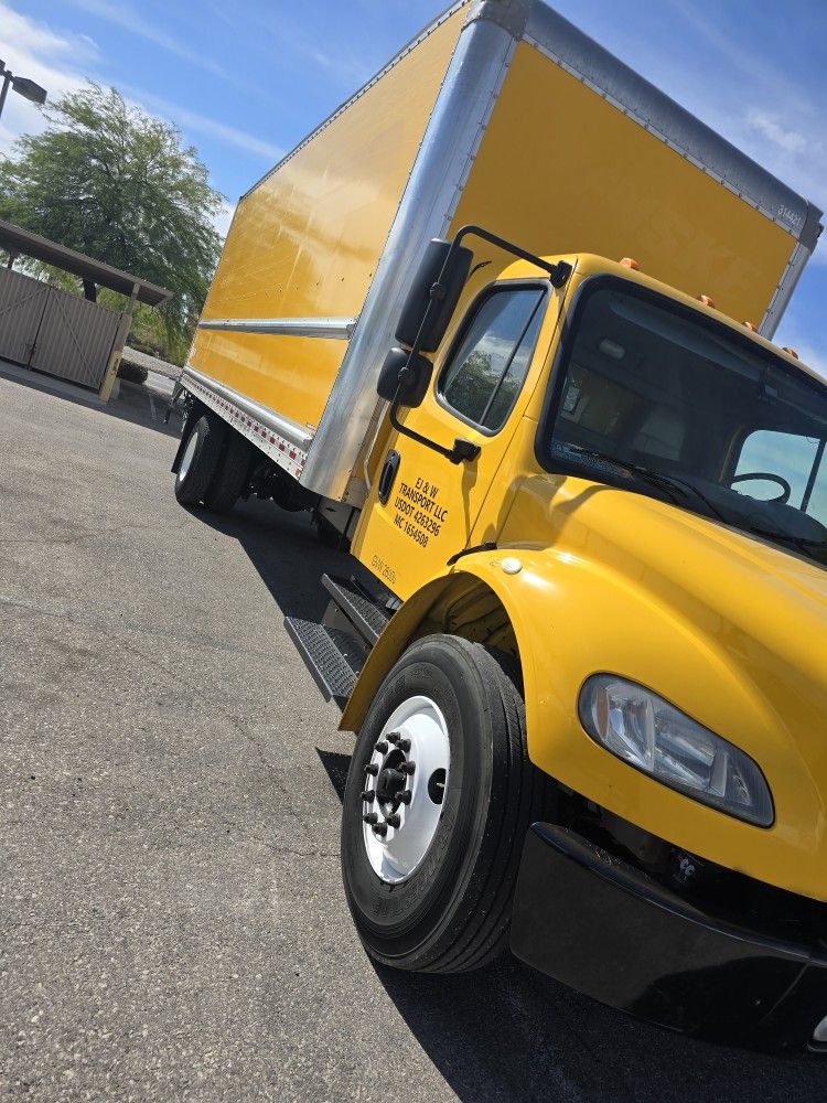 2018 Freightliner 26 Foot