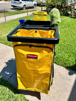 Cleaning cart