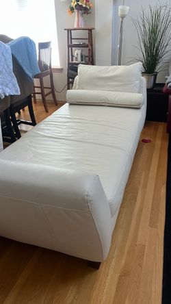 3 Pieces - Sofa, Loveseat and Backless Chaise