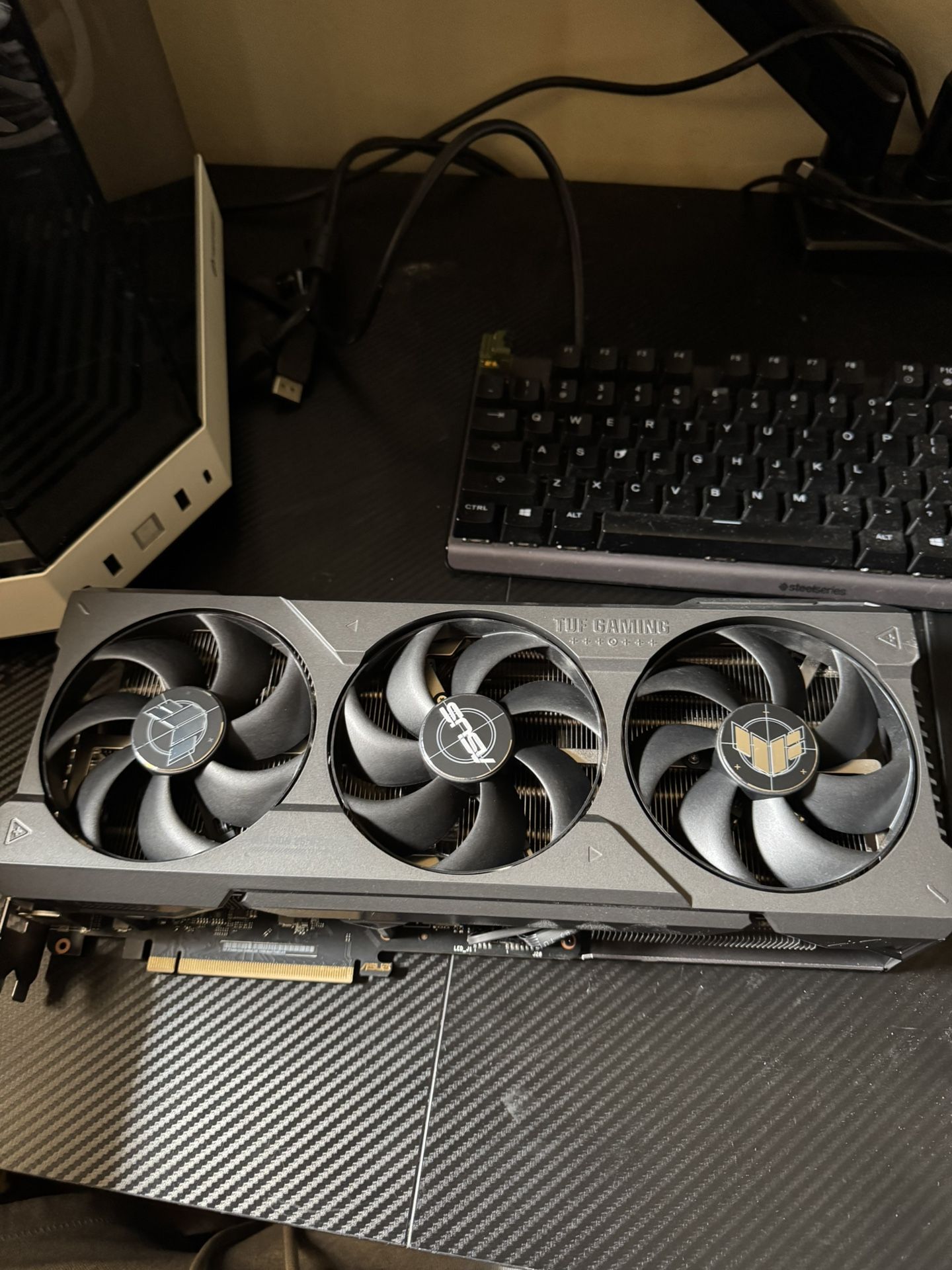 Asus Tuf 4090 Graphics Card