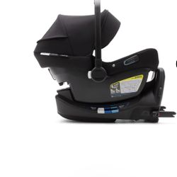 Bugaboo x nuna Turtle Air Car Seat & Base in Black