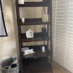 Wooden bookshelve