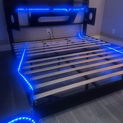 King size floating light-up BEDFRAME