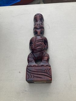 Traditional Máori TekoTeko Ancestral Figure