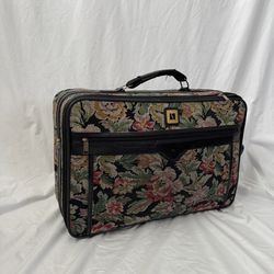 Vintage leisure luggage