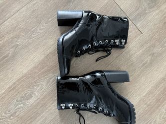 PAIGE Naomi Lace Up Bootie Size 9