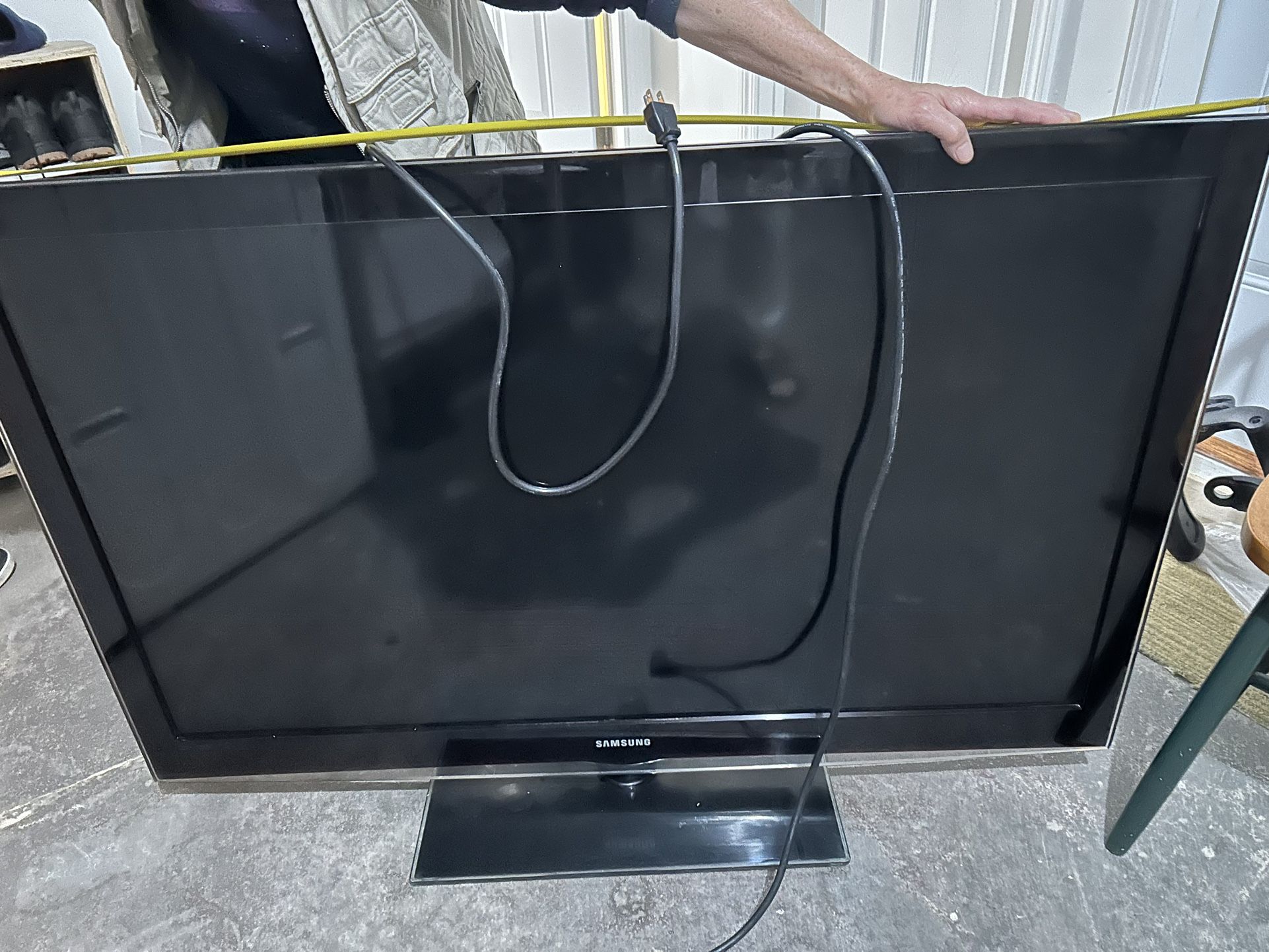 58 Inch TV Samsung 