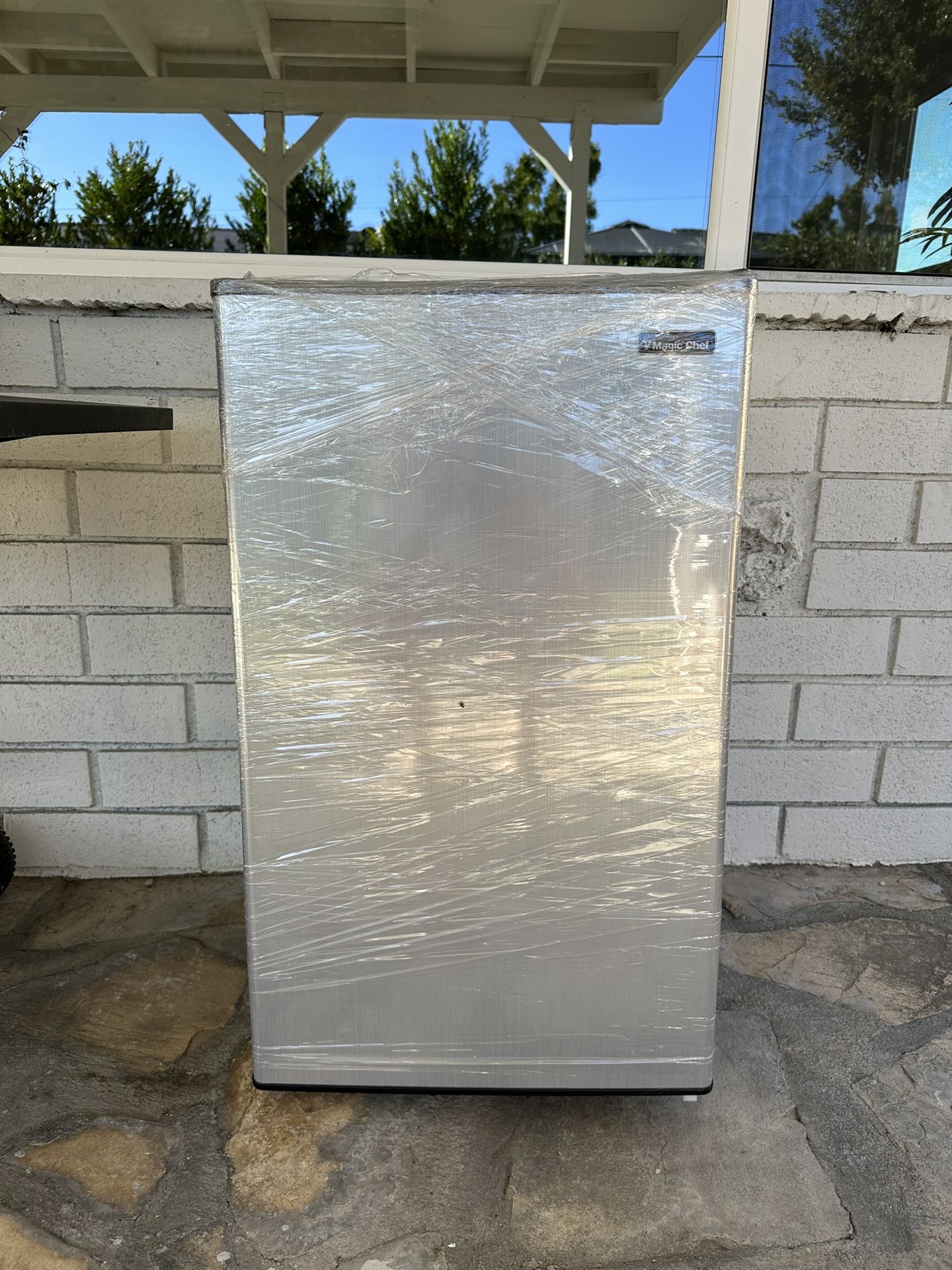 Magic Chef 3.3 Cubic Feet Freestanding Mini Fridge with Freezer