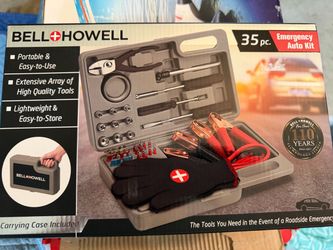35 piece Emergency Auto Kit